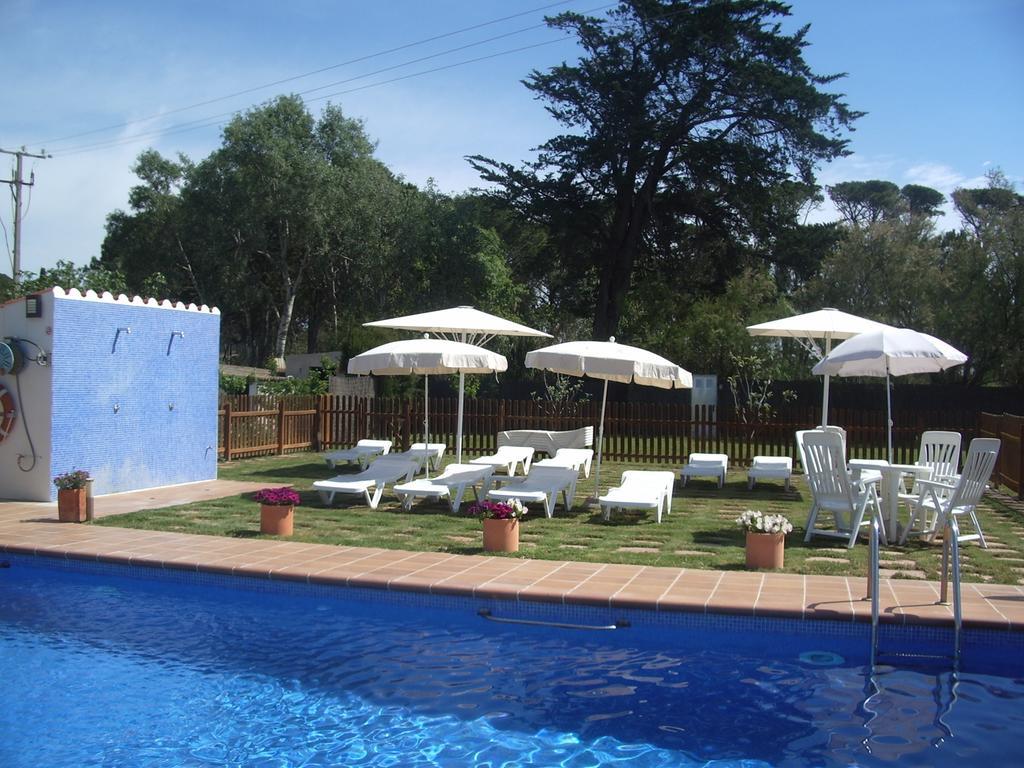 Coll, Terrace & Pool